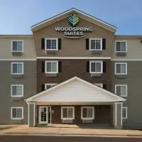 WoodSpring Suites Kansas City Mission, hotel u gradu Merriam