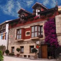 La Llobera Apartamentos，位于潘多尔雷斯的酒店