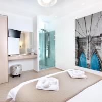 Christina Beach Hotel, kh&aacute;ch sạn ở Chania Town