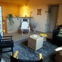 Sainte-Suzanne에 위치한 호텔 Les Hirondelles