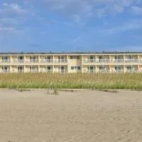 Drifting Sands Oceanfront Hotel โรงแรมในShip Bottom