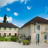 Logis Auberge De La Plaine、La Rothièreのホテル