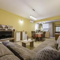 Apartment Sandi, hotel u gradu Tinjan