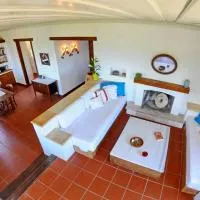 Domus Nostos, hotel Apólpenában