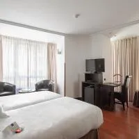 Hotel Yoldi, hotel i Pamplona