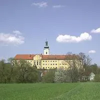 Gasthof Hotel Rückerl, hotelli kohteessa Walderbach