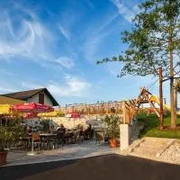 Gasthof-Pension Silvia, ξενοδοχείο σε Haibach ob der Donau