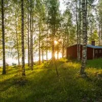 Resort Naaranlahti Cottages, hotel di Naaranlahti