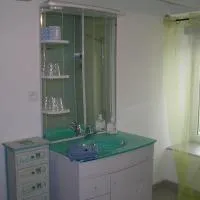 Chambres d'hôtes Au Pére Louis, hotel u gradu Labastide-du-Vert