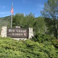 Rye Creek Lodge, hotel em Darby