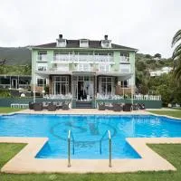 Hotel Isla Seca، فندق في زابالار