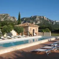 La Ferme Rose-Hôtel de Charme, khách sạn ở Moustiers-Sainte-Marie