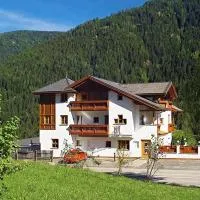 Hotel Seerast, hotel in Ultimo