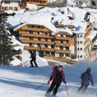 Boutique Hotel Diana, hotel di Madonna di Campiglio