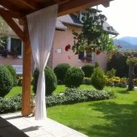 Rekreacny Dom, hotel u gradu Strečno