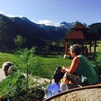 Guesthouse Alpini, hotel en Lëpushë