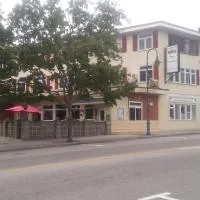 Chameleon Hotel, hotel em Castlegar