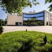 Hotel Trzebnica: Trzebnica şehrinde bir otel
