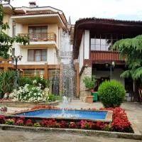 Chakarova Guest House: Sliven şehrinde bir otel
