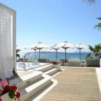 Delfino Blu Wellness Boutique Hotel, hotel u gradu 'Agios Stefanos'