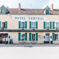 Hotel Le Central, hotel i Boussac