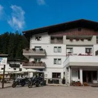 Hotel Paradiso, Hotel in Sarnonico