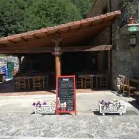 Hostal Casa Tino، فندق في كاين
