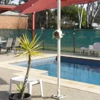 Settlement Motor Inn, hotel di Deniliquin
