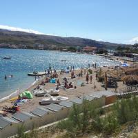 Apartments Feniks, Hotel in Pag