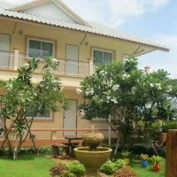 2N Guesthouse โรงแรมในเพชรบุรี
