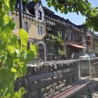 Gästezimmer im Weingut Amlinger&Sohn, hotel in Neef