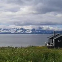 Arctic FjordCamp, hotel di Burfjord