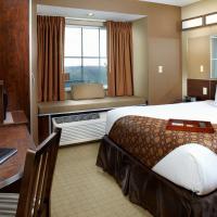 Microtel Inn & Suites by Wyndham Wheeling at The Highlands, hotel cerca de Aeropuerto de Wheeling Ohio County - HLG, Triadelphia