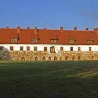Klasztor Cedynia Hotel, hótel í Cedynia