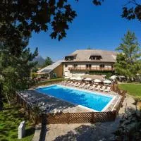 Hôtel & Spa Les Bartavelles, hotel en Crots