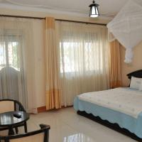 Innophine Hotel 790: Entebbe şehrinde bir otel
