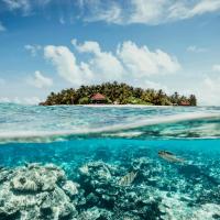 ROBINSON MALDIVES - Adults only, hotel di Gaafu Alifu Atoll