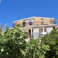 Apartments Dražica 4, מלון בזובוביצ'י