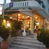 Hotel Spiros