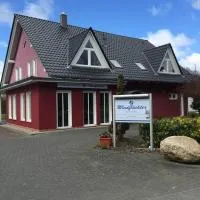 Gästehaus Windflüchter، فندق في بريجا
