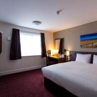 Sessile Oak, Llanelli by Marston's Inns, hotel in Llanelli