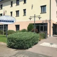 Tricolore Hotel, ξενοδοχείο σε Gaida