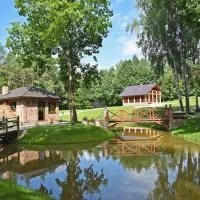 Auksinis Ąžuolas, hotel u gradu Avižieniai