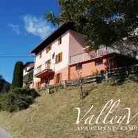 Valley View Apartment، فندق في Kambreško