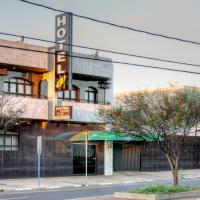 Hotel Carolina Plaza, hotel near Mário de Almeida Franco Airport - UBA, Uberaba