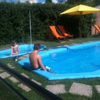 桑蚕大地度假屋，位于瓜莱瓜伊丘瓜莱瓜伊丘机场 - GHU附近的酒店