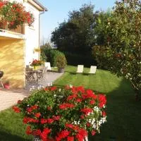 Ma maison fleurie proche AEROPORT LYON ST EXUPERY, LDLC ARENA, Groupama Stadium,Eurexpo, hotel en Janneyrias