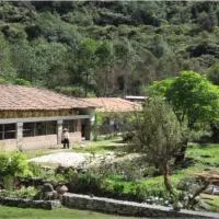 Hospedaje Illariy، فندق في Yanama