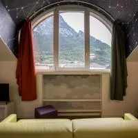 Holiday IV Gardan – hotel w mieście Riva del Garda