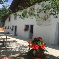 Auberge de la Bouege โรงแรมในLe Noirmont